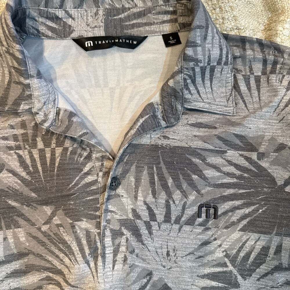 TravisMathew Sign Here Leaf Print Golf Polo Heather Light Gray